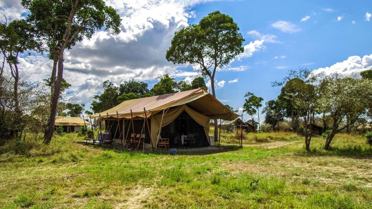 ホテル Serengeti Savannah Camps Soronera エクステリア 写真