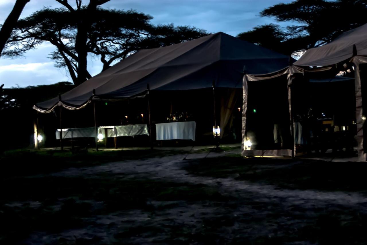 ホテル Serengeti Savannah Camps Soronera エクステリア 写真