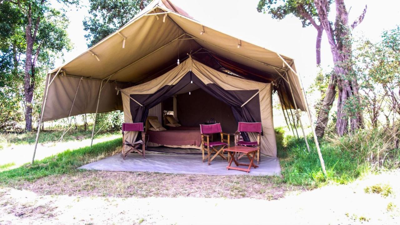 ホテル Serengeti Savannah Camps Soronera エクステリア 写真