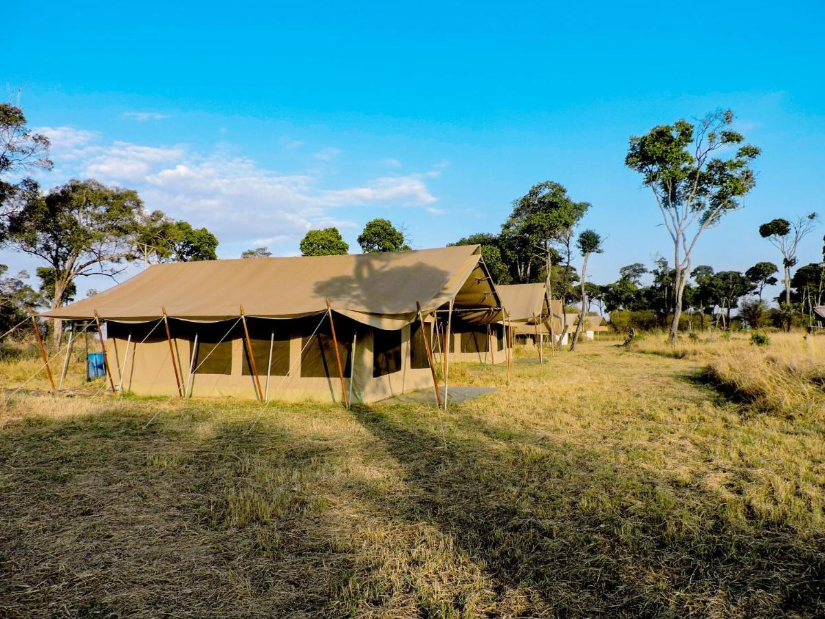 ホテル Serengeti Savannah Camps Soronera エクステリア 写真