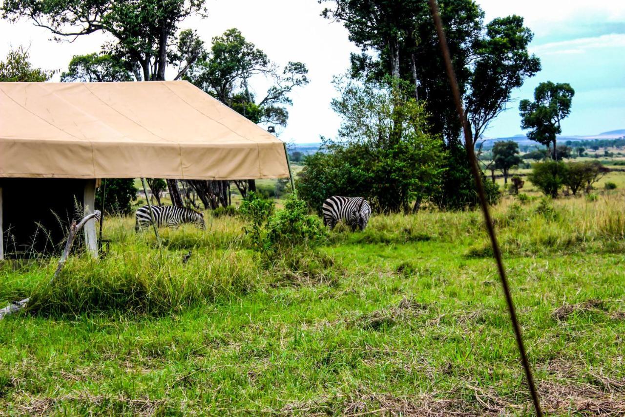 ホテル Serengeti Savannah Camps Soronera エクステリア 写真