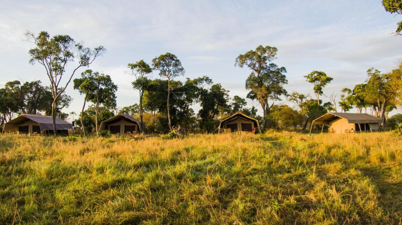 ホテル Serengeti Savannah Camps Soronera エクステリア 写真